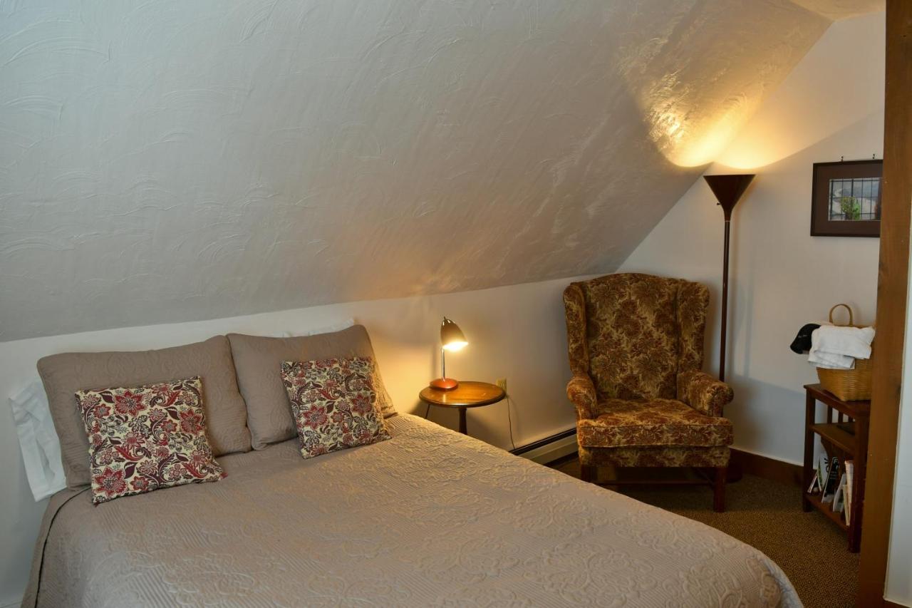 Hawk Mountain Lodge Charlemont 外观 照片